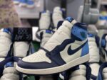 Jordan 1 Retro High Obsidian UNC - Image 14
