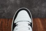Dior B57 MID-TOP SNEAKER Black and White - Image 17