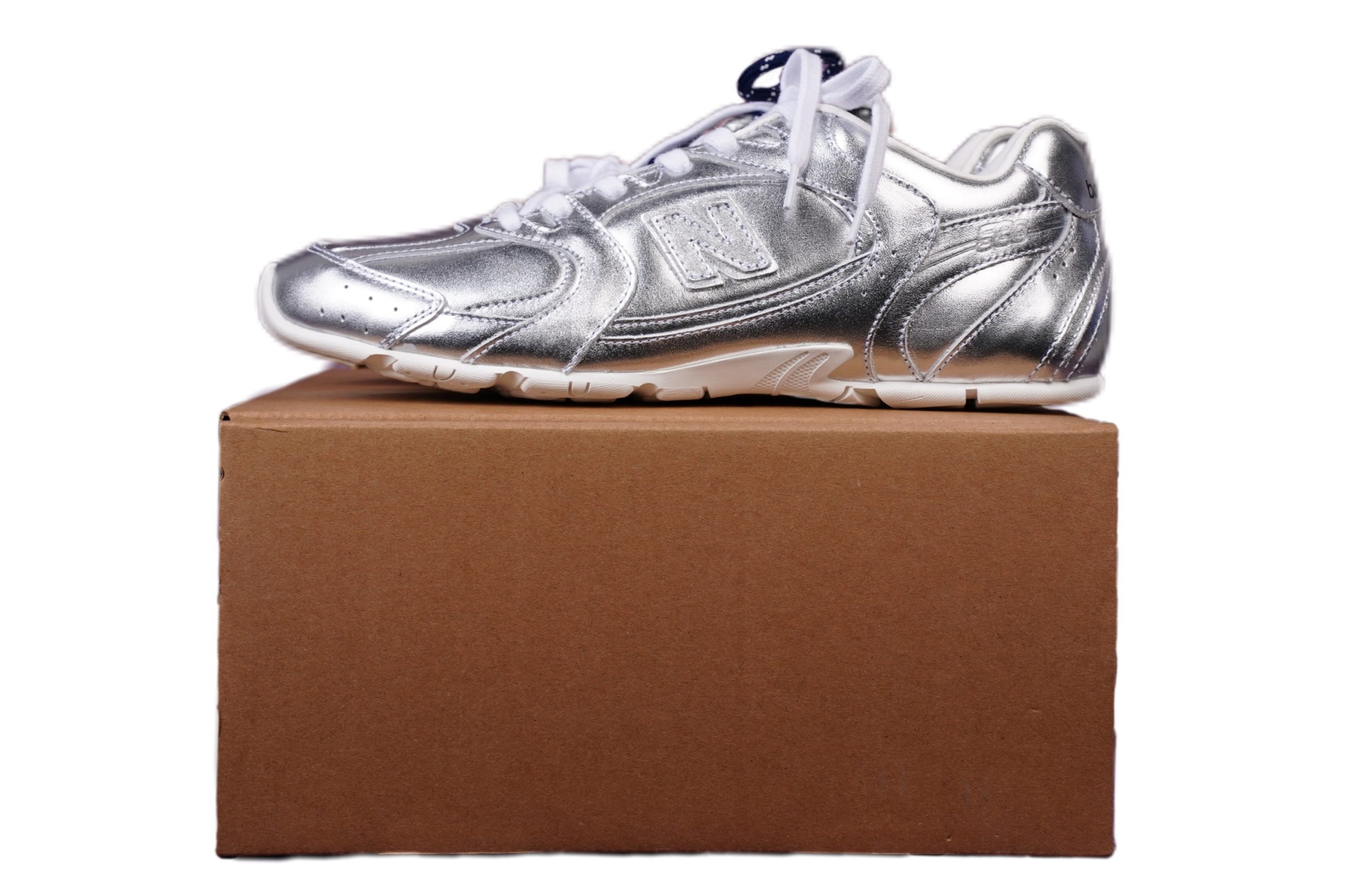 IMG_1215-1-scaled-1 Sneakers Miu Miu x New Balance 530 silver - Image 1