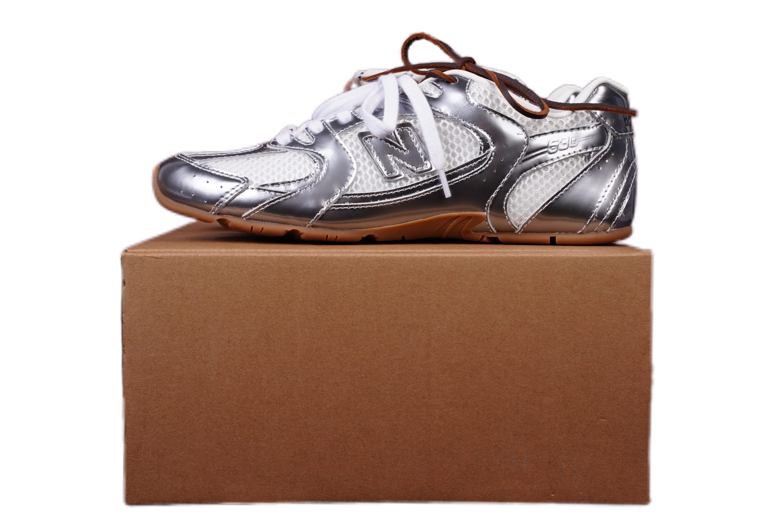 IMG_1216-scaled-1 New Balance 530 SL Miu Miu Metallic Silve - Image 1
