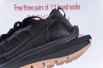 Nike Vaporwaffle Sacai Black Gum - Image 4
