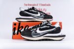 Nike Vaporwaffle Sacai Black White - Image 12